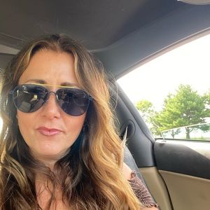 Meet your Posher, Deana